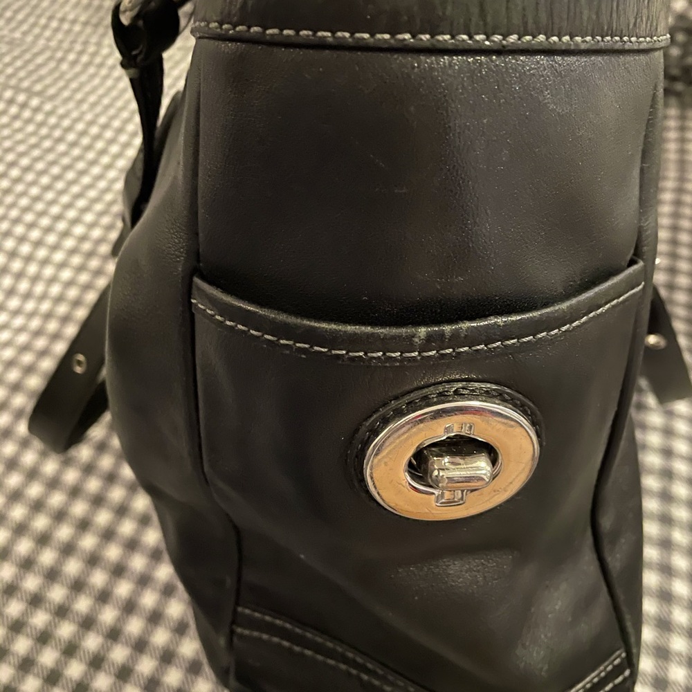 Coach purse - Picture 2 of 8